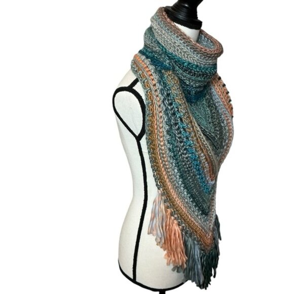 Handcrafted Crochet Cowl Neck Scarf With Fringe New Handmade by Seller Knit - Picture 8 of 16
